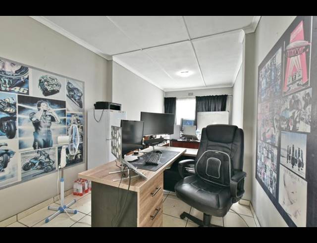 5 BEDROOM HOUSE FOR SALE IN ALBEMARLE